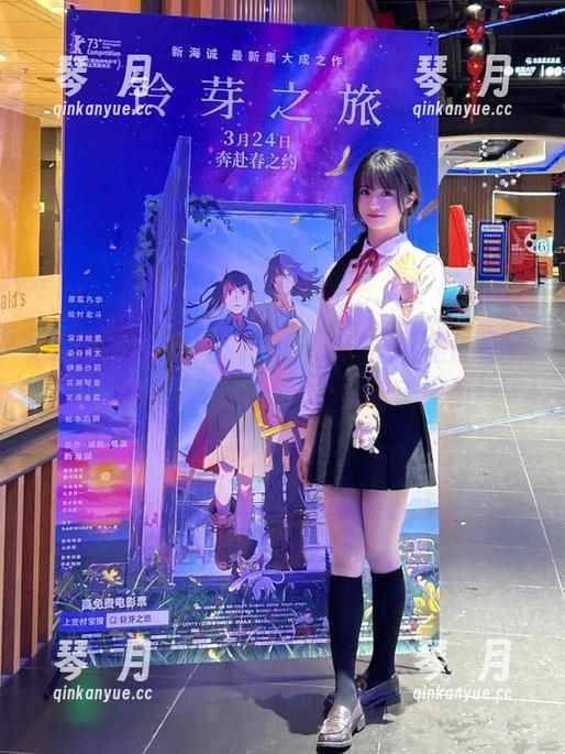 首页，718.sx：瓜田里的田园诗，你信不信我今儿个偷到了大瓜！