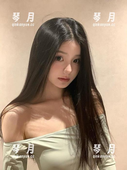 透过“91黑料网”导航的窗口，窥见一些色色的八卦瞬间，惊得我合不拢嘴