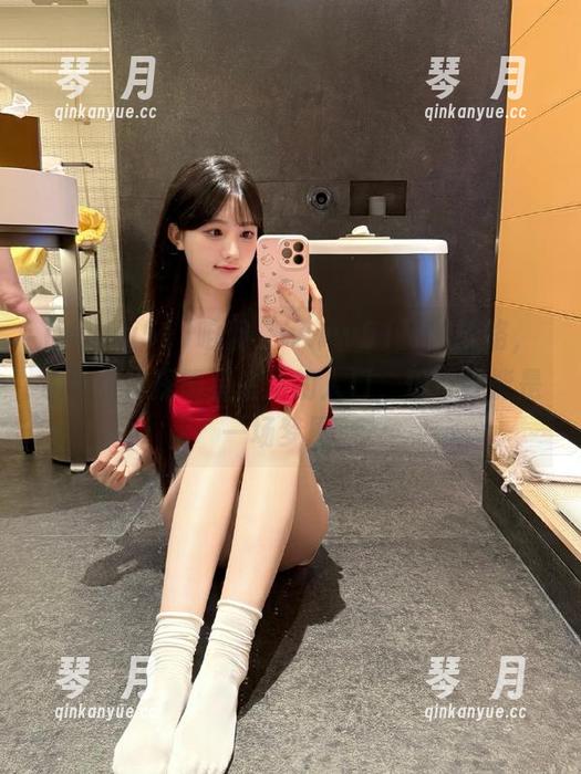 咱们“www51”的线路，也许是窥探明星生活的入口，但也可能是一场梦魇。