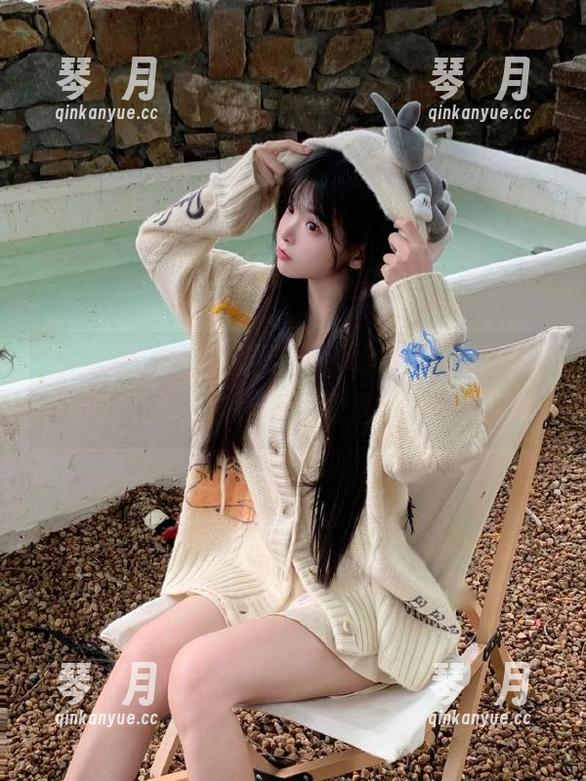 明明只是吃瓜，结果被吃瓜网app的不卡播放迷住，简直有点上瘾。