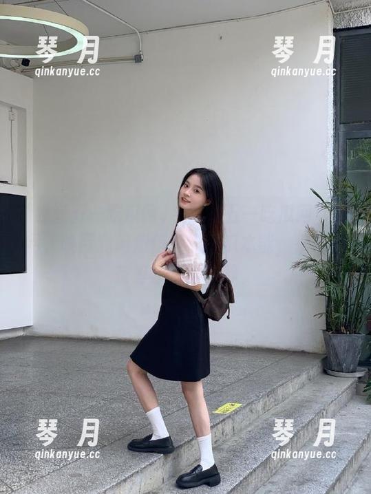 “我爱五一吃瓜网”官网，唤醒我闲庭信步的吃瓜本能，很像泡茶等水那种宁静。