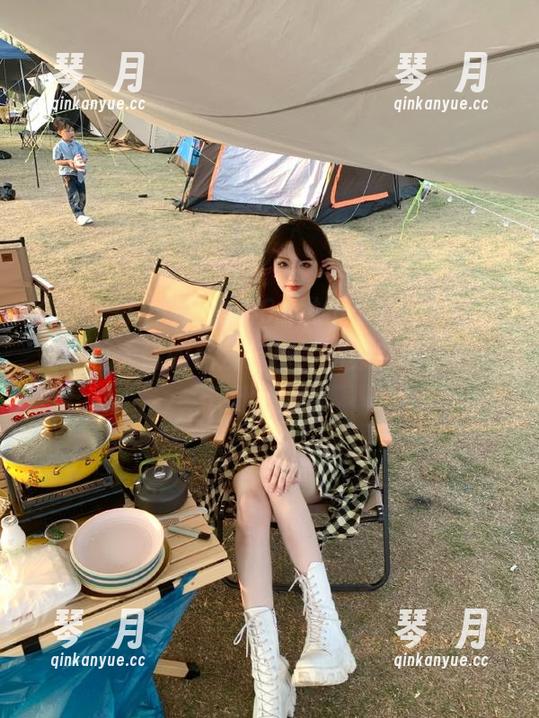 刚在黑料91发布，今天的热议是某位大佬的剪发经历，结果变成了时尚评比现场！