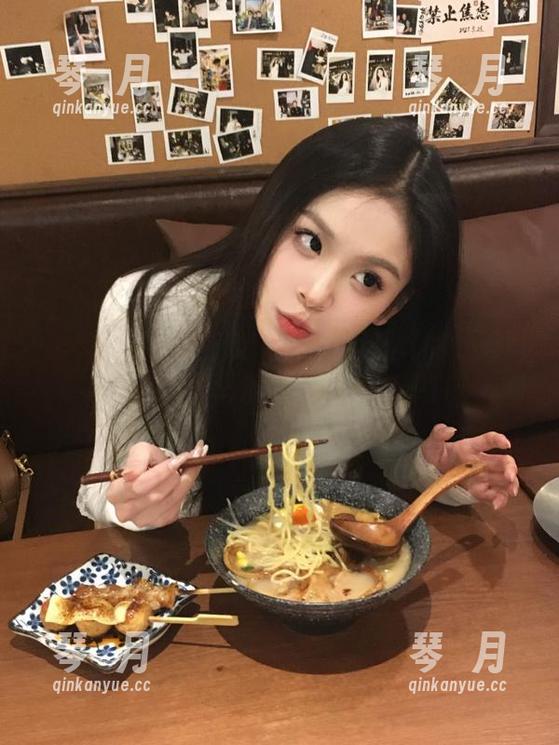 黯淡91黑料不打烊的导航时刻，瓜果满满，别提多带感！