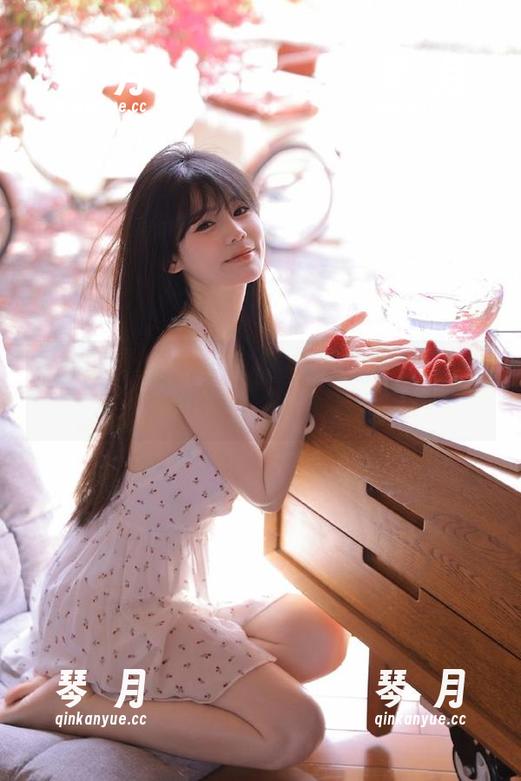 黑料不打烊 吃瓜黑料不打烊更新:别急,瓜刚上市,小心别咬到舌头哦!