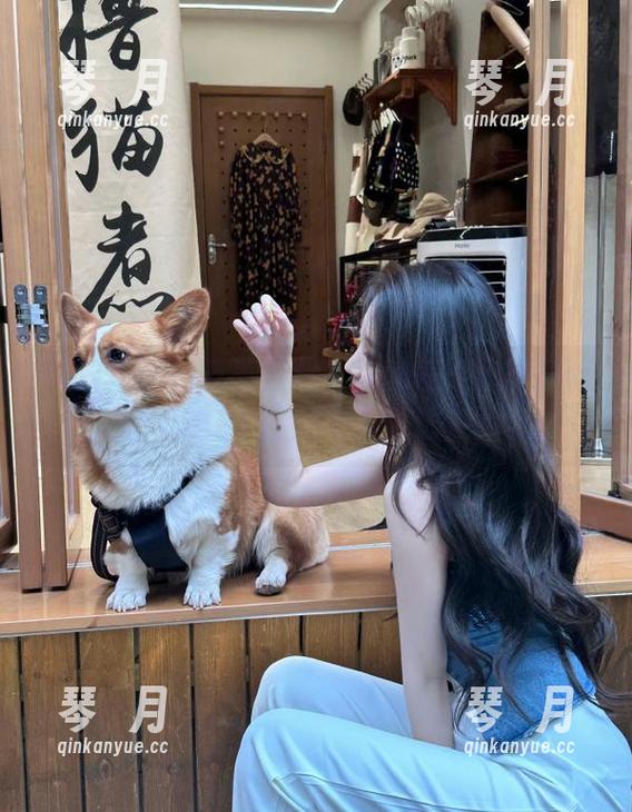 黑料吃瓜 反差黑料离你就差一款黑料吃瓜APP,赶紧下载吧!