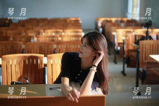 黑料吃瓜网799sn官网：哪位网红又被晒成了土豆？