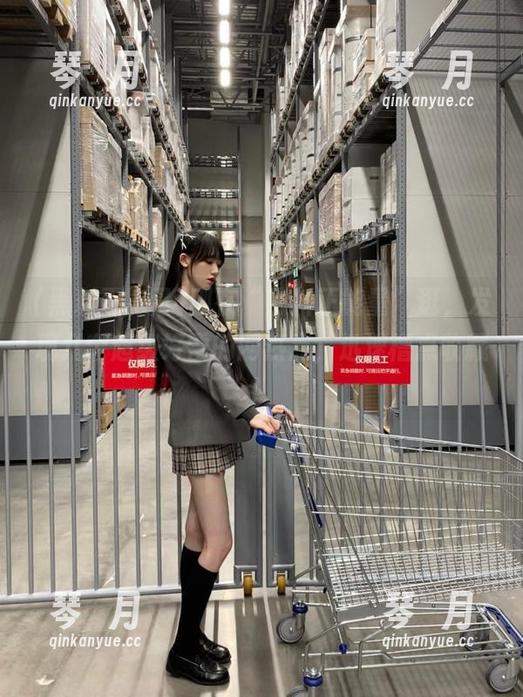 黑料正能量 刚在“黑料正能量”逛,发现几个超级好雷的网热点,迅速槽点收藏!