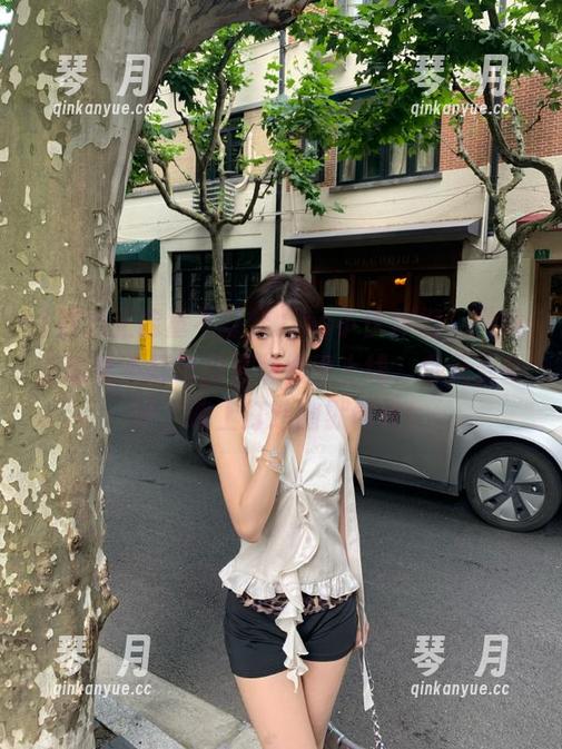 ios小伙伴们，黑料正能量不打烊网页版偷偷上线，白天当会计，晚上打造幽默创作！