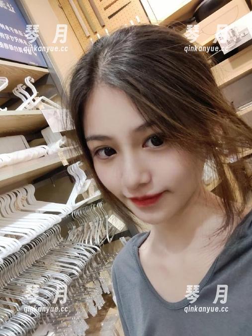 黑料社 下载黑料社,点击链接就能送你一份热腾腾的八卦大餐,开动吧!