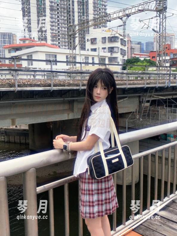 黑料网 最新黑料网在线:网络上演瓜田李下,坐等花边新闻!