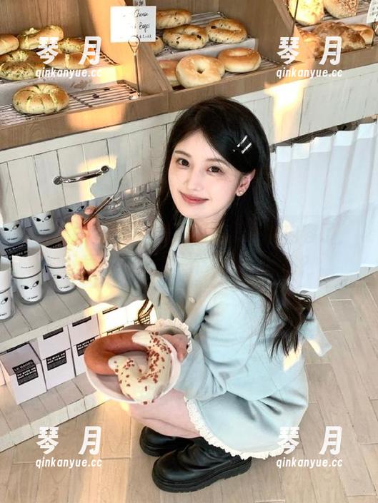 黑社料 黑社料首页怎么又换新内容了,下载是考虑搞一个下载大赛吗?